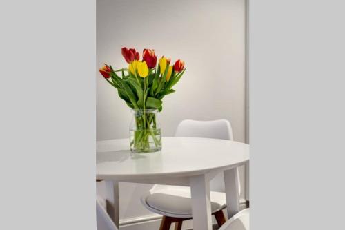 Stylish Sheffield City Spot Accommodation image 3 Stylish Sheffield City Spot image three