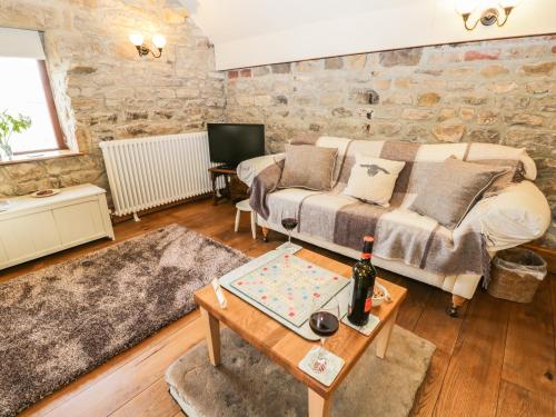 Orchard Cottage, Whitby image three