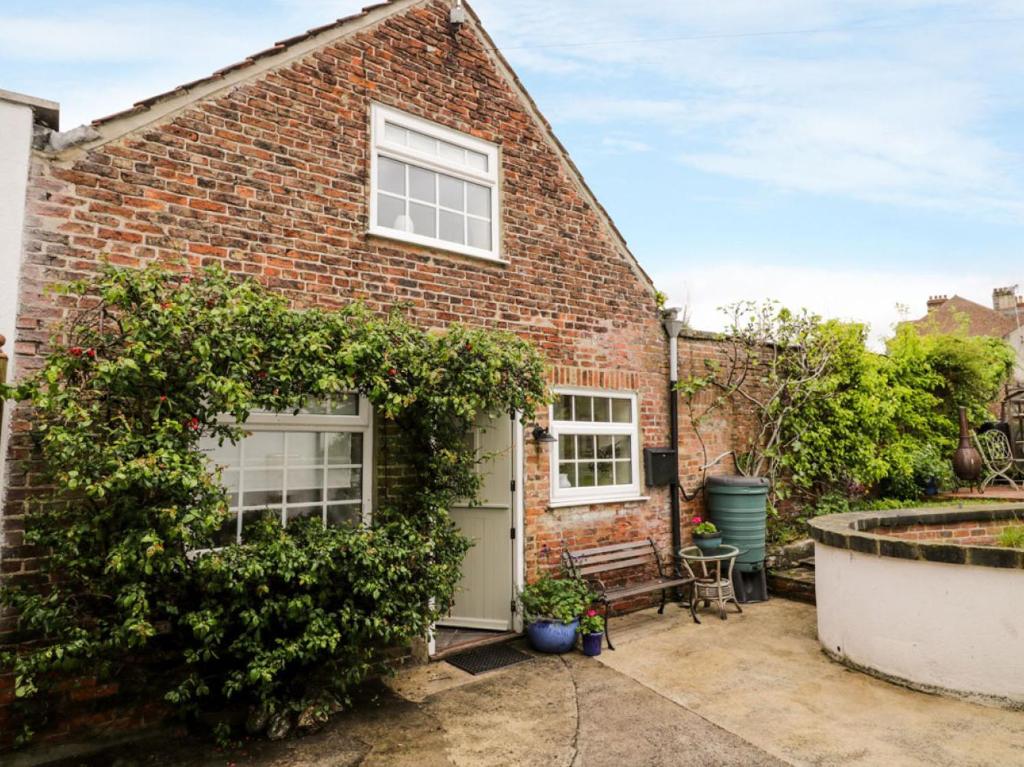 October Cottage, Ripon Accommodation image 1 October Cottage, Ripon image one