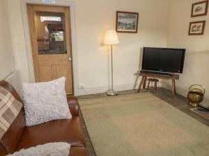 Primrose Cottage image two