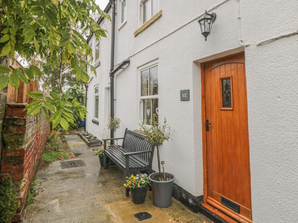 Chuckle Cottage image one