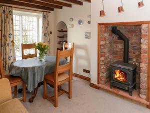Howe Green Cottage Accommodation image 2 Howe Green Cottage image two