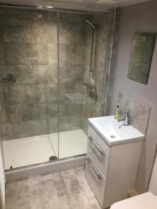 Linden Tree Holiday Apartments Accommodation image 2 Linden Tree Holiday Apartments image two