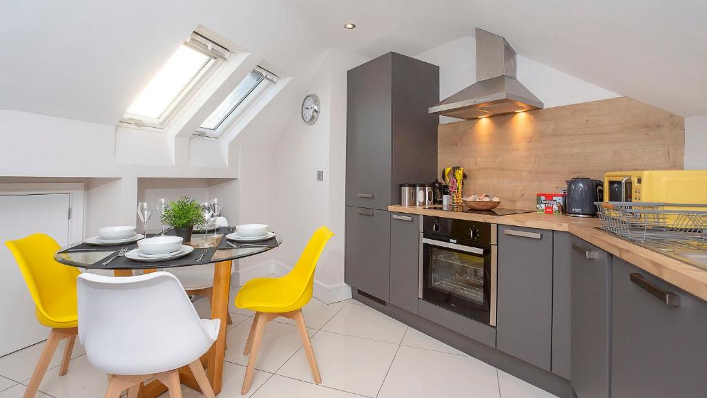 The Atico Spacious Duplex Luxury Apartment Accommodation image 1 The Atico Spacious Duplex Luxury Apartment image one