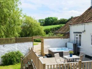 Book Holiday Cottages In Malton Page image 8 Picture of Derwent Cottage