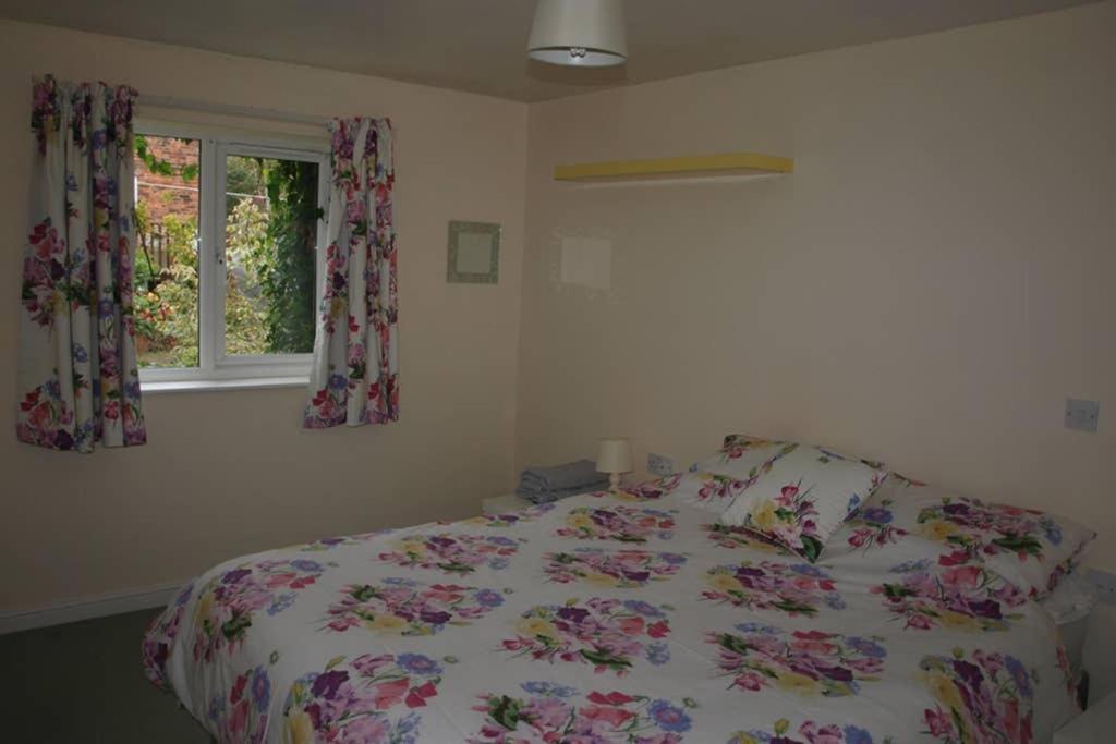 Self-contained Annex - Beautiful Village near York Accommodation image 1 Self-contained Annex - Beautiful Village near York image one