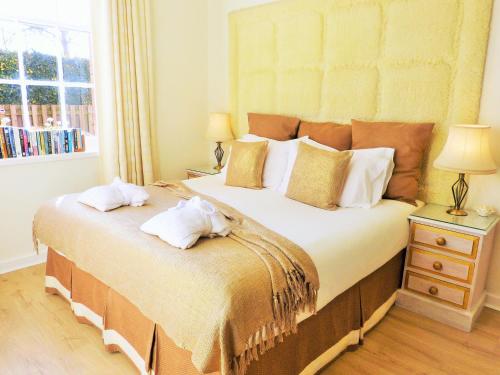 County House Retreat Accommodation image 3 County House Retreat image three