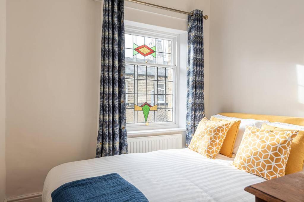 Picture of Cosy Mill Workers Cottage Heritage Saltaire