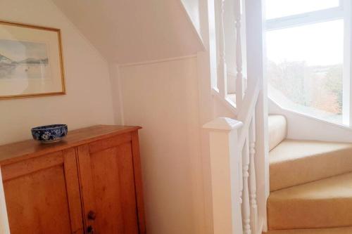 Large 2 ensuite bedroom flat with lovely views Accommodation image 3 Large 2 ensuite bedroom flat with lovely views image three