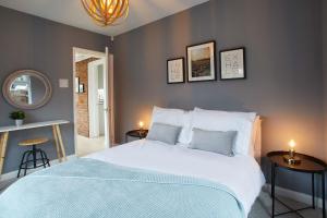 Host & Stay - Willow View image two