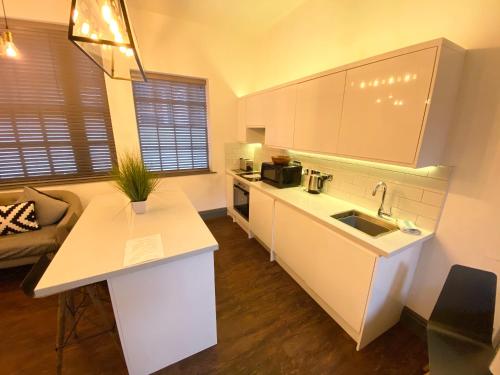 Studio at The Coach House Apartments Accommodation image 3 Studio at The Coach House Apartments image three