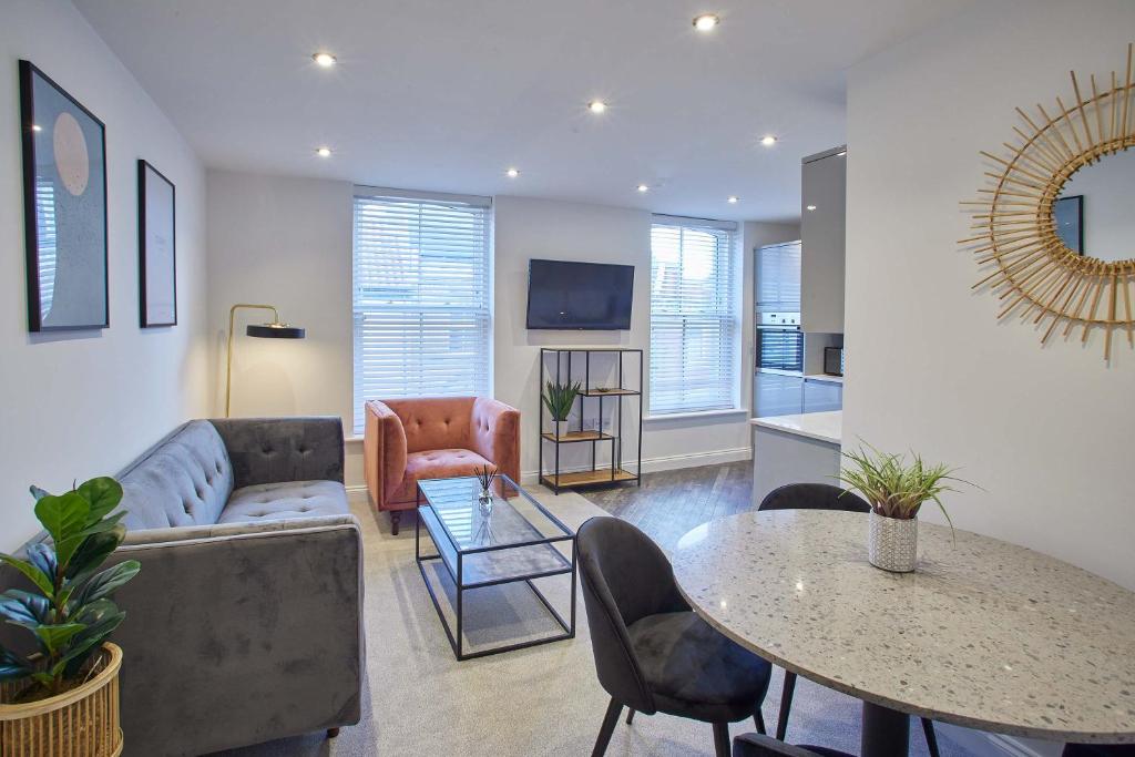 Host & Stay - Apartment Two, Hudsons Yard House Accommodation image 1 Host & Stay - Apartment Two, Hudsons Yard House image one