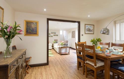 Rose Cottage, Filey Accommodation image 3 Rose Cottage, Filey image three