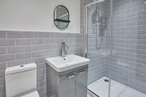 Host & Stay - Routh Walk Apartment Accommodation image 2 Host & Stay - Routh Walk Apartment image two