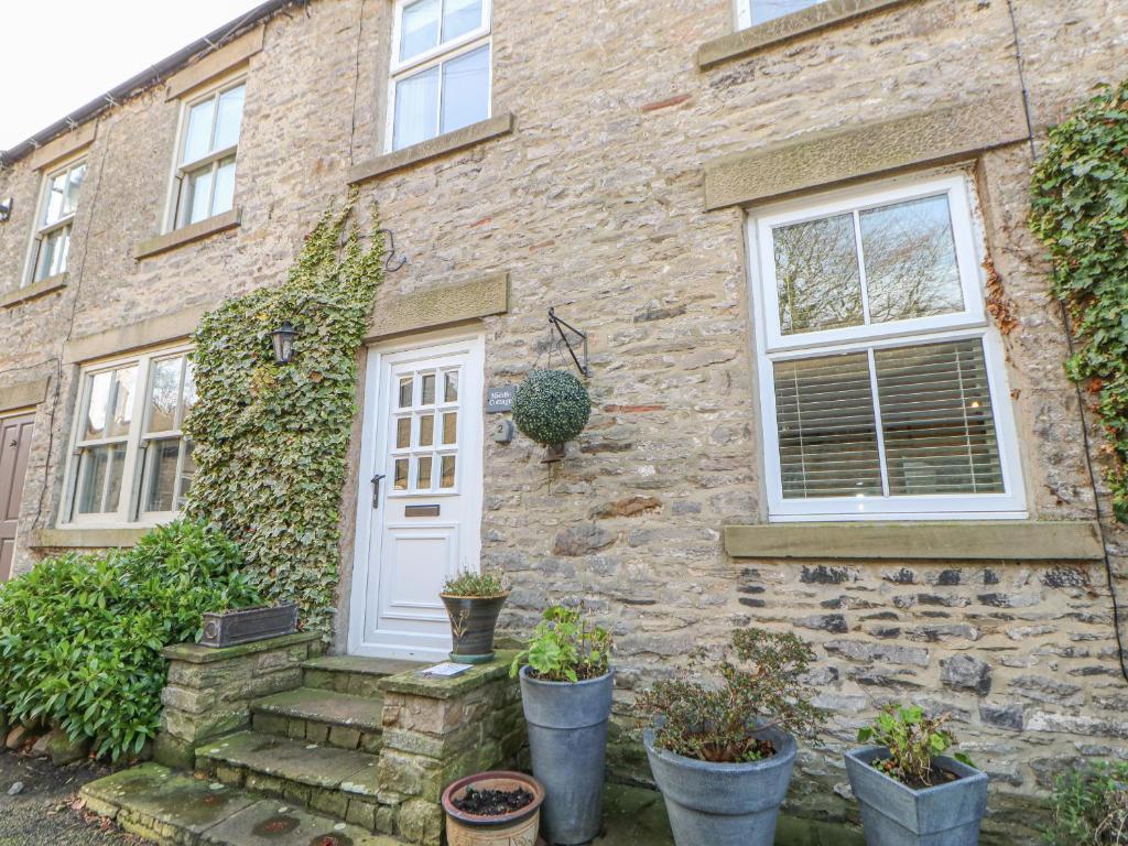 Middle Cottage Accommodation image 1 Middle Cottage image one