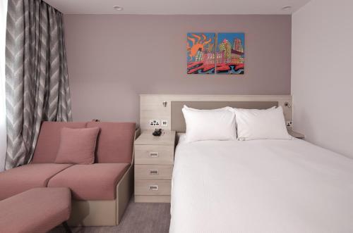 Hampton By Hilton Leeds City Centre image three