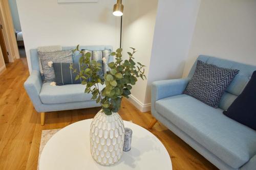 Host & Stay - The Old Sweet Shop Apartment Accommodation image 3 Host & Stay - The Old Sweet Shop Apartment image three
