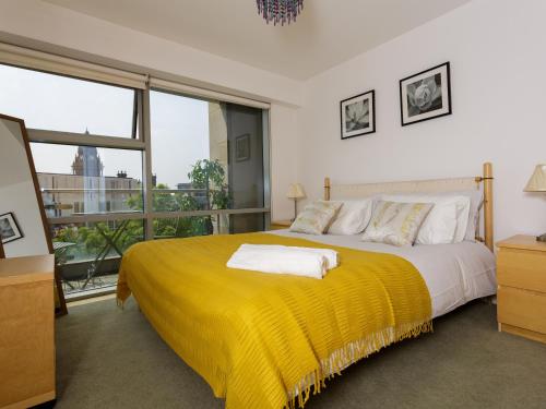 Live in Leeds Millenium Square Apartment Accommodation image 3 Live in Leeds Millenium Square Apartment image three