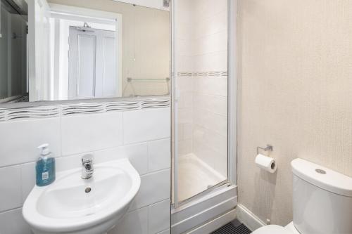 Astor York Hostel Accommodation image 3 Astor York Hostel image three