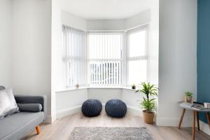 Cosy home from home -FreeParking-Close amenities Accommodation image 2 Cosy home from home -FreeParking-Close amenities image two