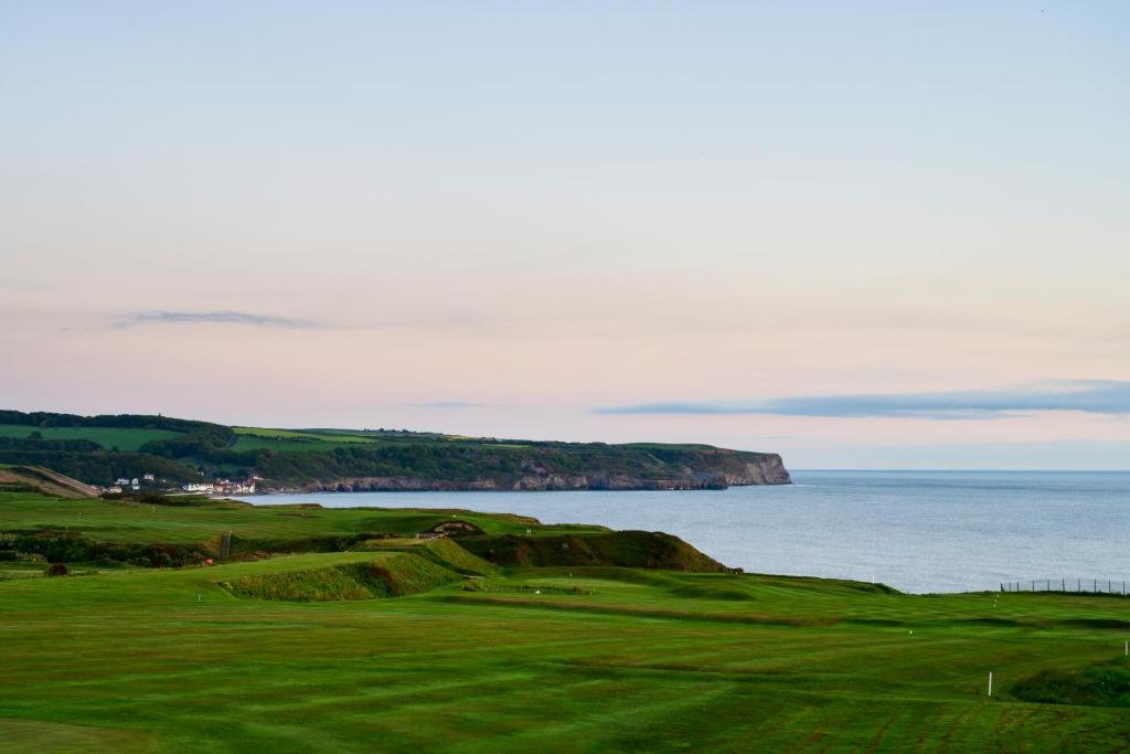 Picture of The White House Inn - Whitby