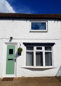 Ladybird Cottage, Dog Friendly, Couples or Small families, Yorkshire Wolds - Countryside and Coast Accommodation image 1 Ladybird Cottage, Dog Friendly, Couples or Small families, Yorkshire Wolds - Countryside and Coast image one
