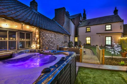 Pickering Rooftop Terrace image three