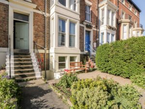 Apartments in Whitby - Prices & Bookings Page image 91 Picture of Abbey Vista