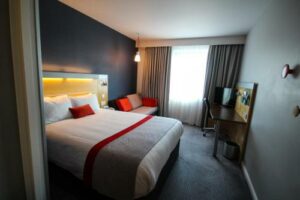 Doncaster Hotels - Prices & Availability Page image 7 Picture of Holiday Inn Express Doncaster