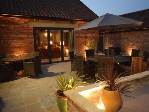 Sykes Lodge Accommodation image 3 Sykes Lodge image three