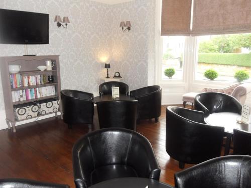 Powys Lodge image three