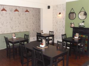 Powys Lodge image two