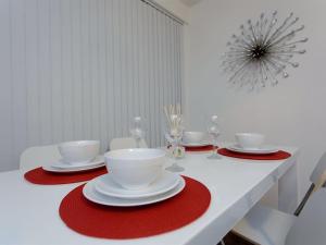 Shaftesbury Apartment Accommodation image 2 Shaftesbury Apartment image two