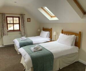 Picture of fox and hounds cottage