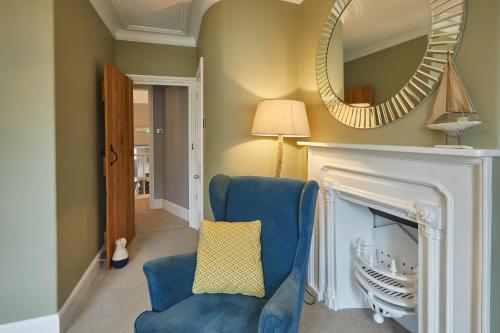 Host & Stay - Henderson House Accommodation image 3 Host & Stay - Henderson House image three