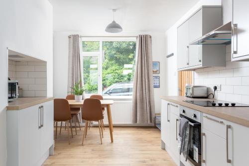 LOOK at the Views - Huddersfield Haven Sleeps 6 image three