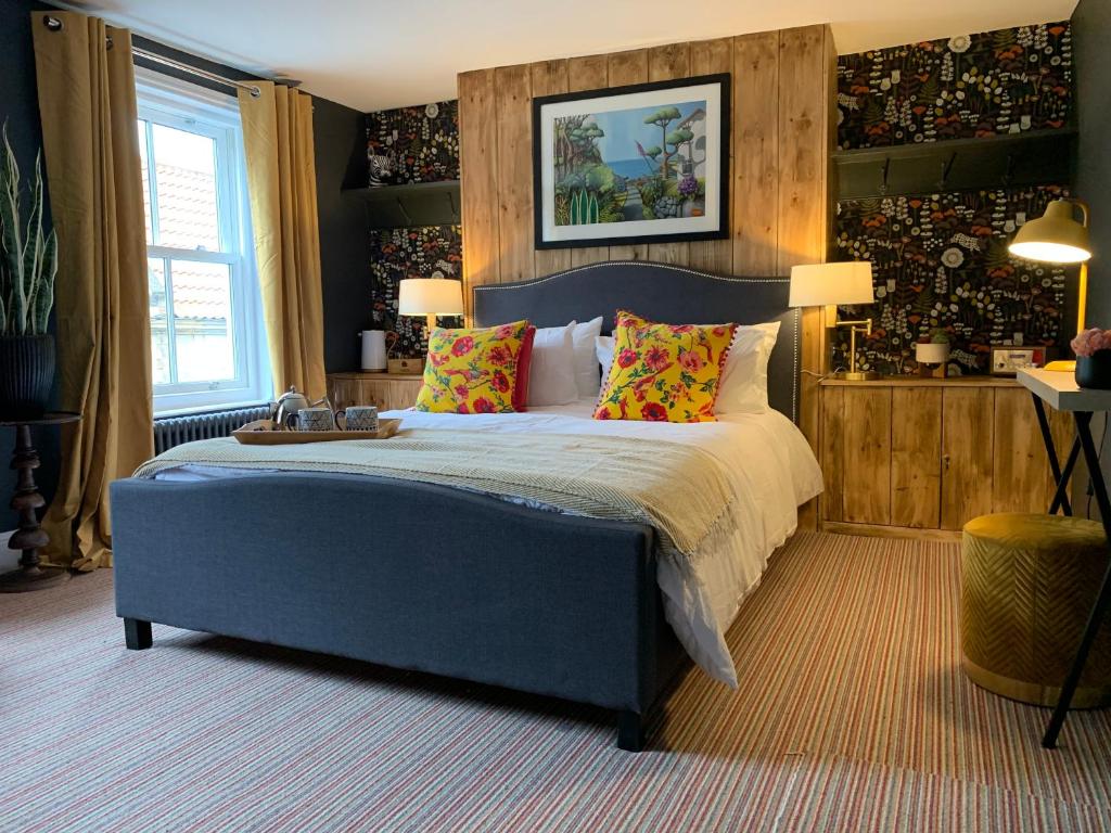 Sherlocks lodgings image one
