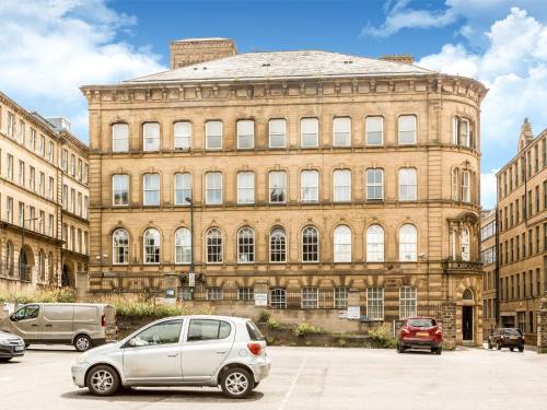 Appealing Studio in Bradford near Forster Square Retail Park Accommodation image 3 Appealing Studio in Bradford near Forster Square Retail Park image three