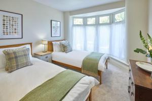 Host & Stay - Rosebank Cottage image two