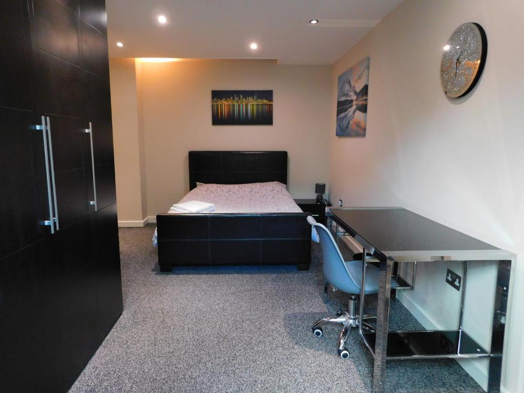DJS - Modern City Apartment Accommodation image 1 DJS - Modern City Apartment image one