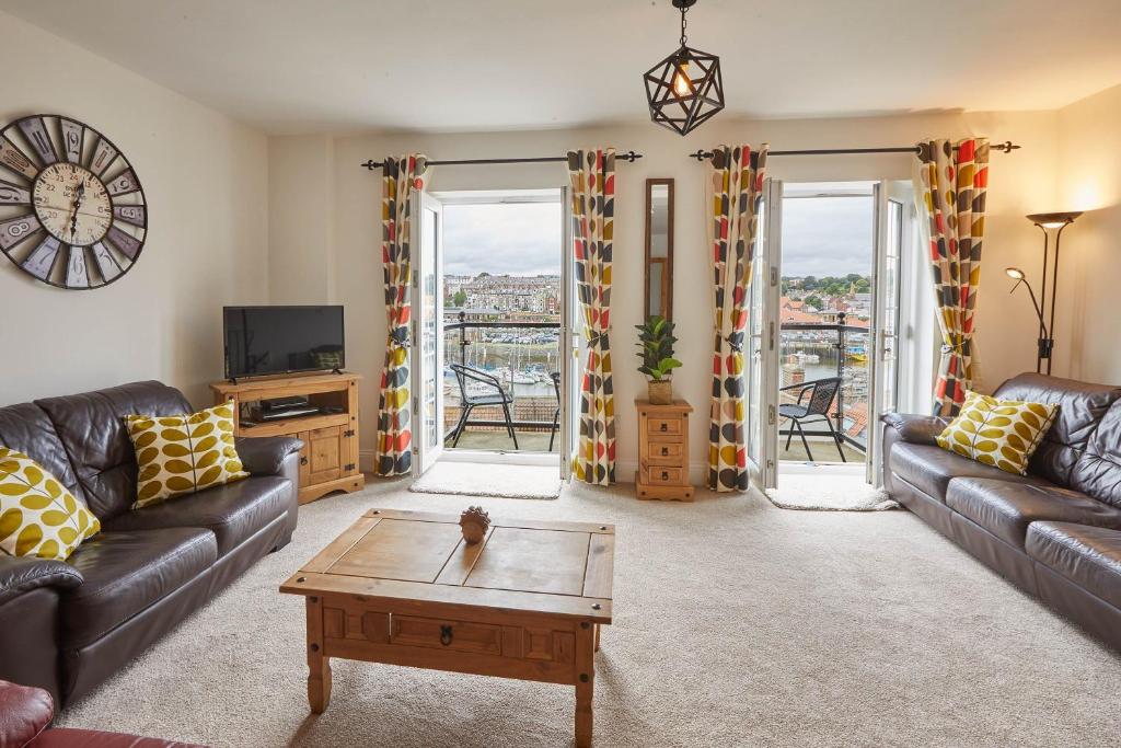 Host & Stay - Harbour View House image one