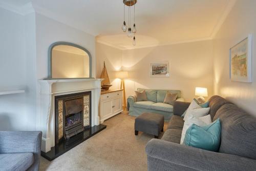 Host & Stay - Adventure House Accommodation image 3 Host & Stay - Adventure House image three
