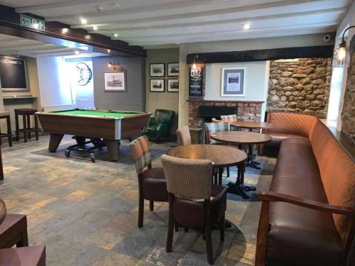The Farmers Arms Inns image two