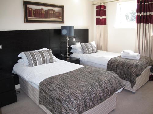 Churchill Two Bedroom Apartments with Free Parking and The Minster view Accommodation image 2 Churchill Two Bedroom Apartments with Free Parking and The Minster view image two