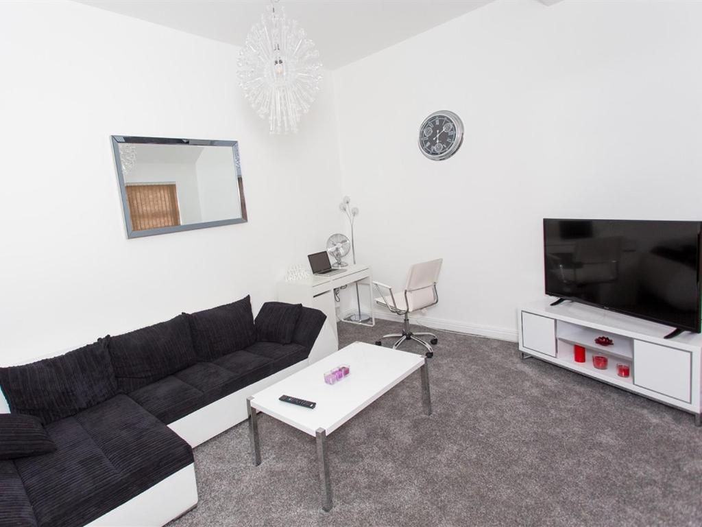 Luxurious Serviced Apartments image one