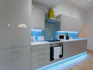 Live in Leeds Greenhill Bungalows Accommodation image 2 Live in Leeds Greenhill Bungalows image two