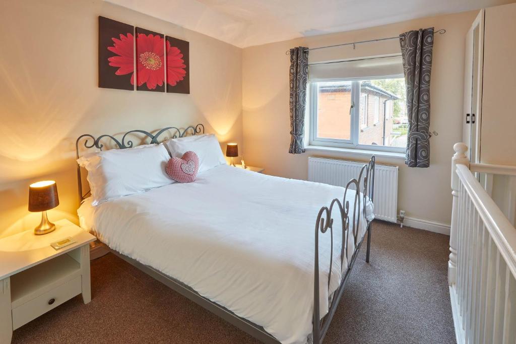 Host & Stay - The Limes Accommodation image 1 Host & Stay - The Limes image one