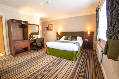 Burntwood Court Hotel Accommodation image 3 Burntwood Court Hotel image three