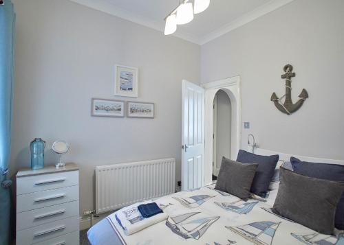 Host & Stay - The First Port Of Call Accommodation image 3 Host & Stay - The First Port Of Call image three