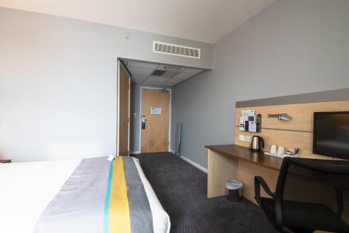 Holiday Inn Express Hull City Centre, an IHG Hotel Accommodation image 3 Holiday Inn Express Hull City Centre, an IHG Hotel image three